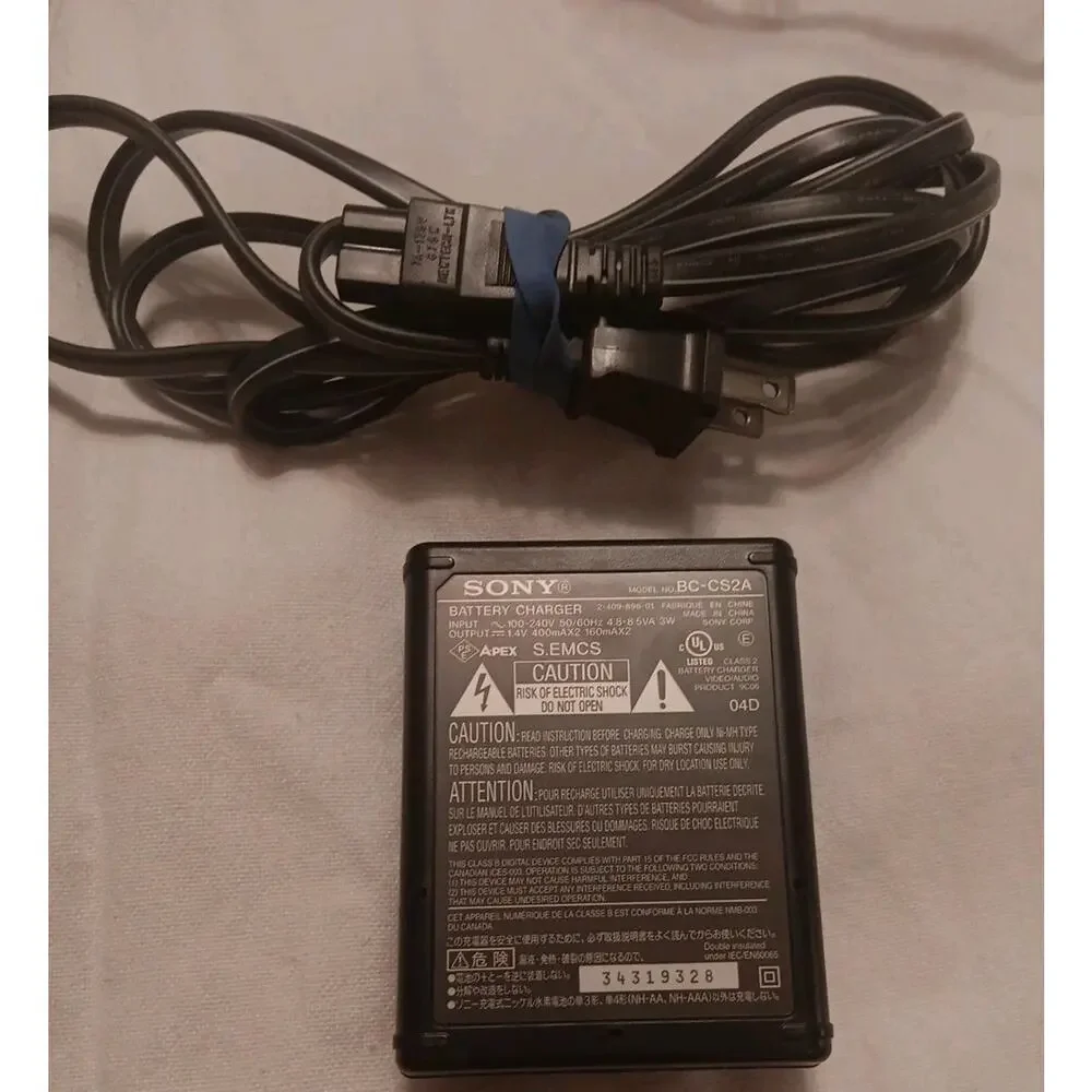 Authentic Sony Ni-MH AA or AAA Size BC-CS2A Battery Charger Double AA Triple AAA